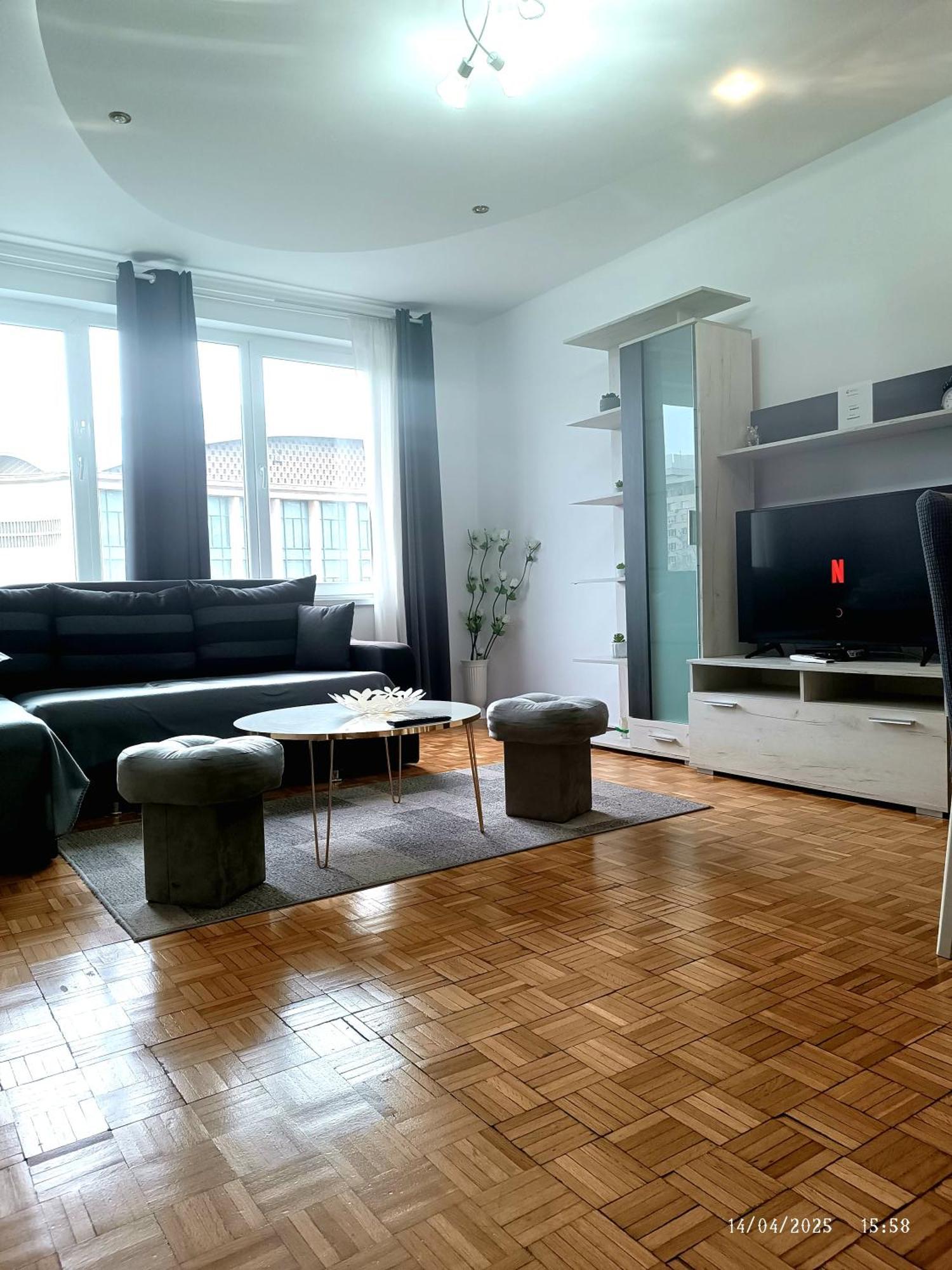 Chic Comfort 1Bdr With Landmark View - Concerthall Bukarest Exterior foto