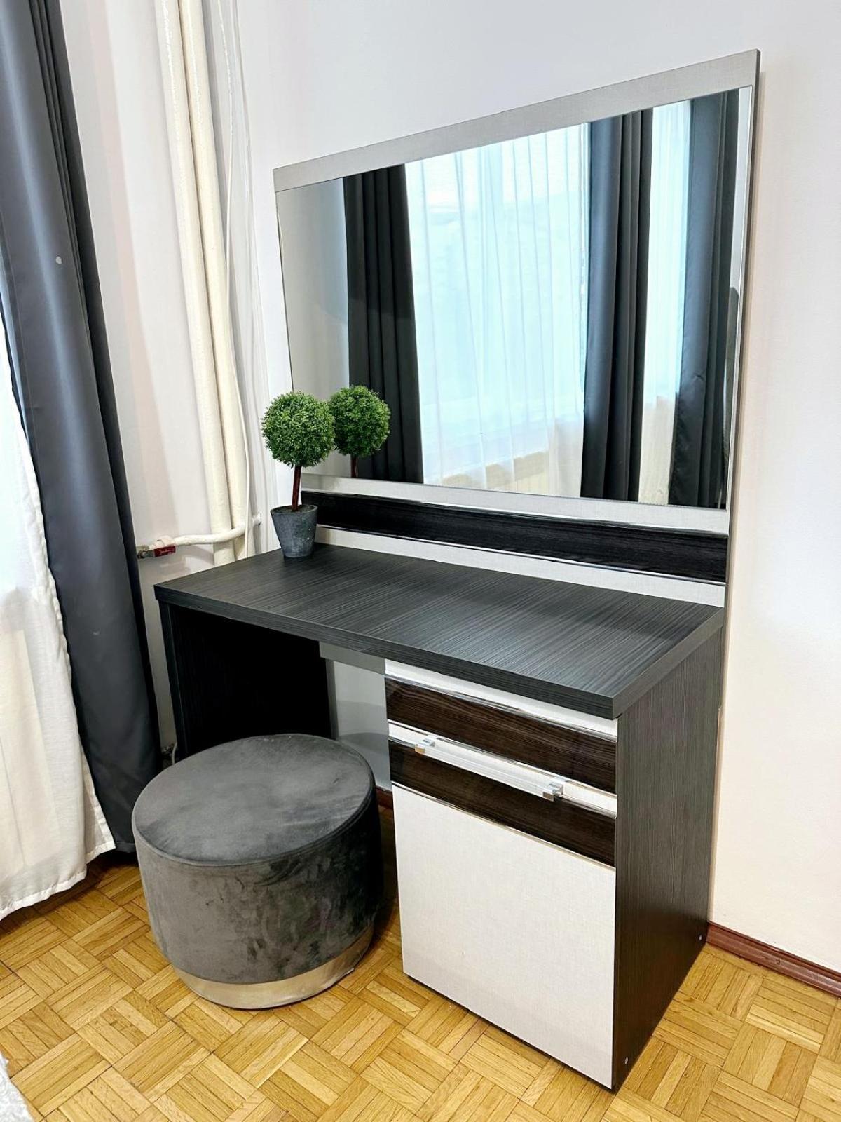 Chic Comfort 1Bdr With Landmark View - Concerthall Bukarest Exterior foto